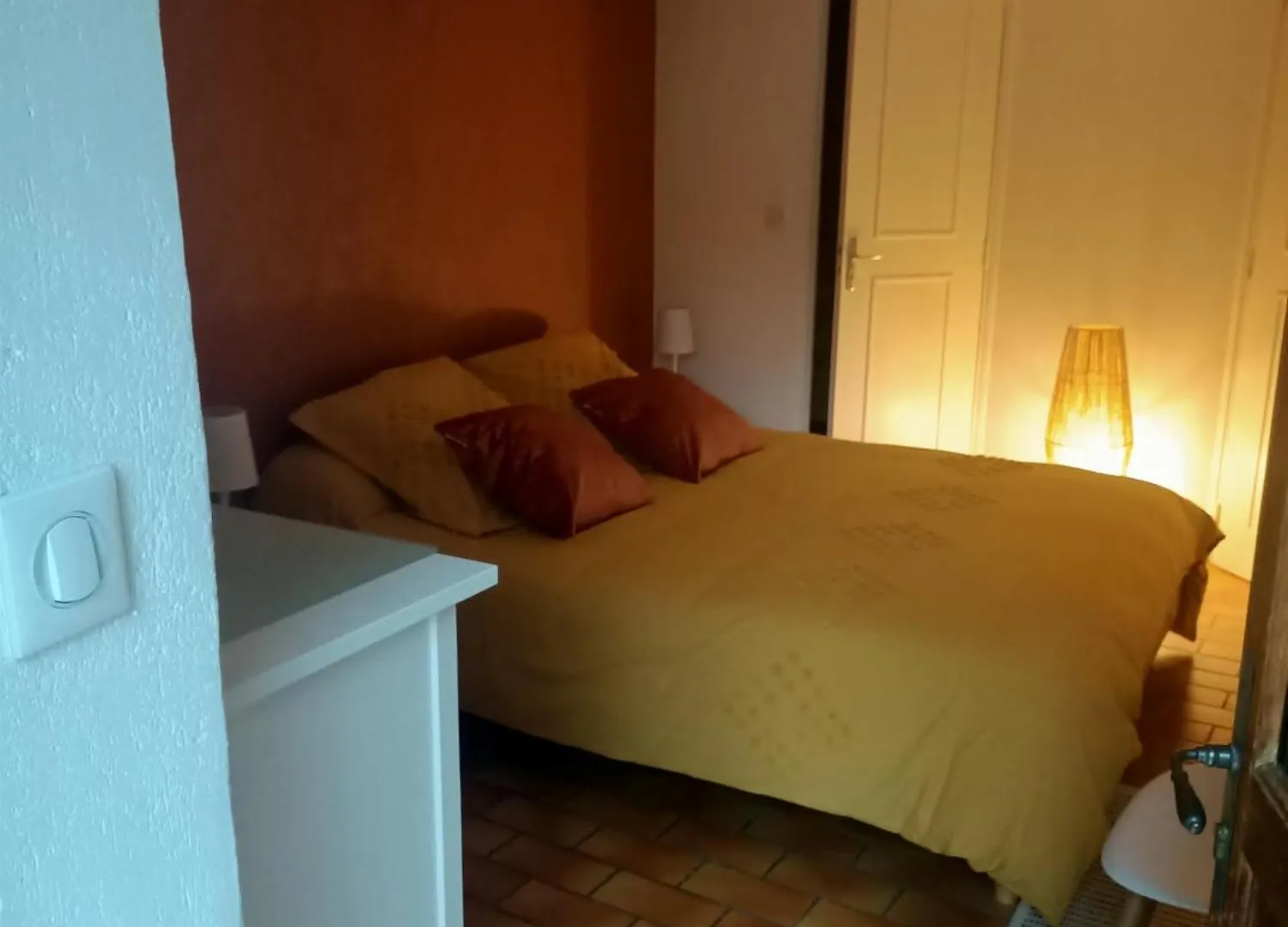 L'Etable Apartment La Coucourde 0*,